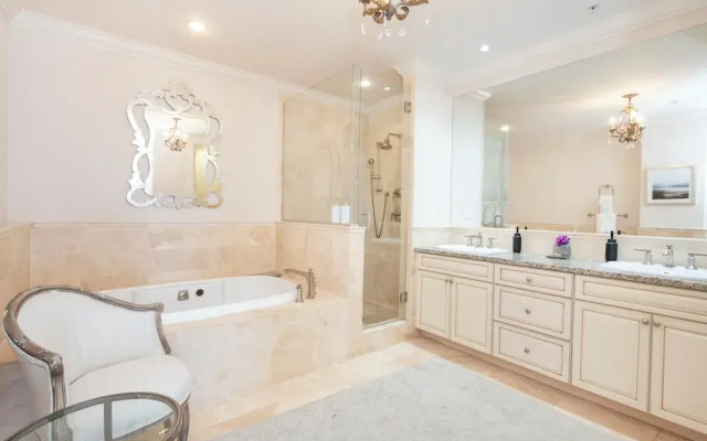 Seabreeze 8 - Luxury 4-bedroom on Seven Mile Beach