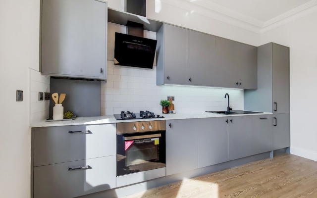 Lovely 1-bed Apartment in London With Courtyard