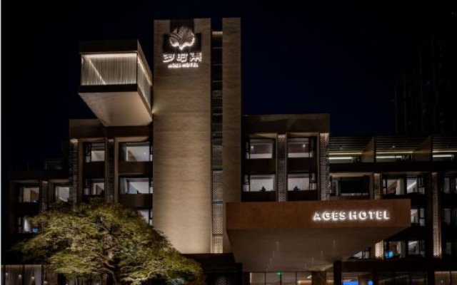 Ages Hotel