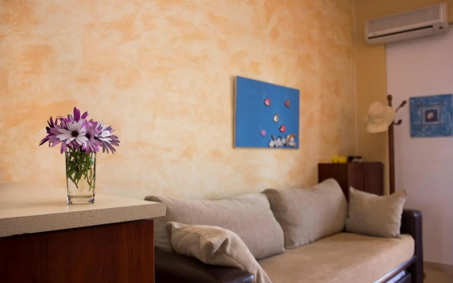 Alkyoni Apartments