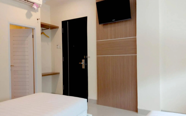 RedDoorz Plus @ Grand Pacifik Hotel Makassar