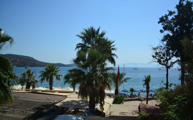 Blue Bay Hotel