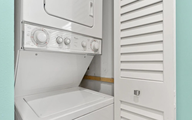 Siesta Dunes Beach 201 by Vtrips