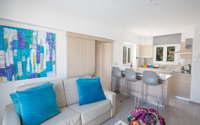Evelina Apartment