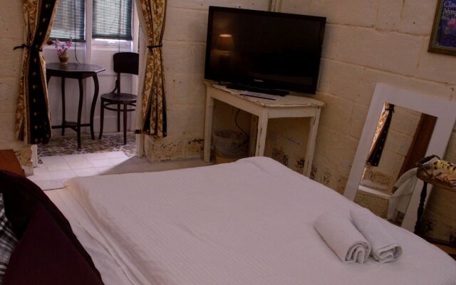 Lee's House Bed & Breakfast Sliema