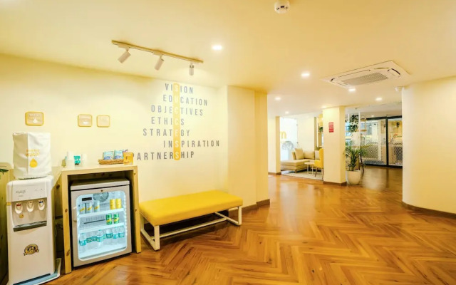 Bloom Hotel - Medicity Gurugram, Near Medanta Hospital