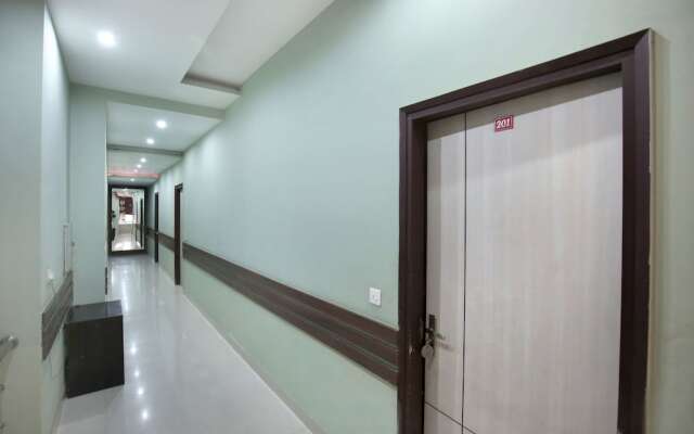 OYO 3131 Hotel BR Inn