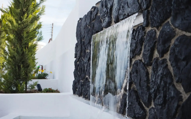 Anthemis Suites