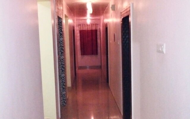 Hotel Viraat Inn