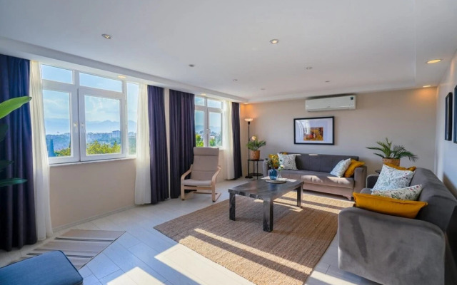 Missafir Superb Flat Near Hadrian s Gate