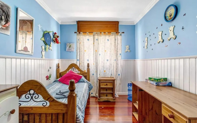 Apartment in Radazul With Stunning Sea Views