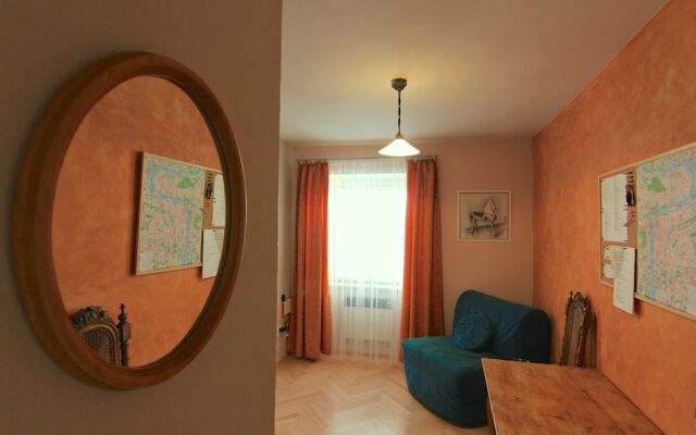 Cosy Rustic 1 Bedroom Apartment in Mala Strana