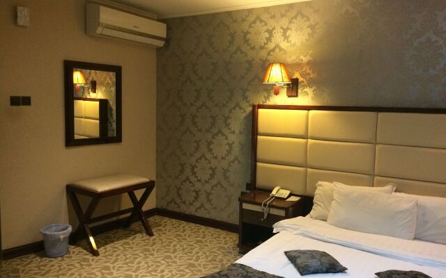 Imperial Suites Hotel