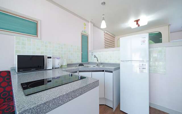 Yeongdeok Etermo Pension