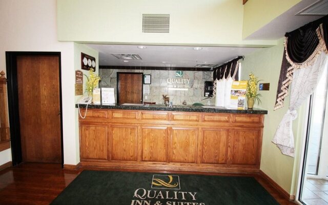 Quality Inn & Suites Airport West