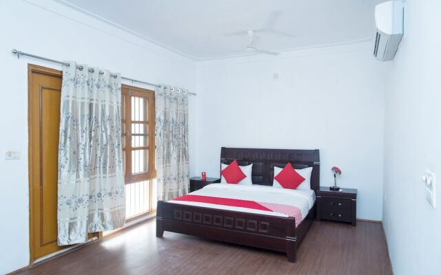 OYO 11064 Home Elegant 3BHK Villa Near Hiran Magri