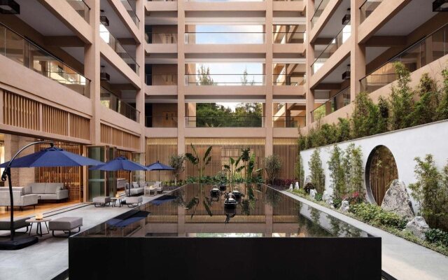 Sheraton Maoming Romantic Beach Resort
