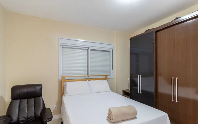 Apt With Private Barbecue and Pool Pea1301