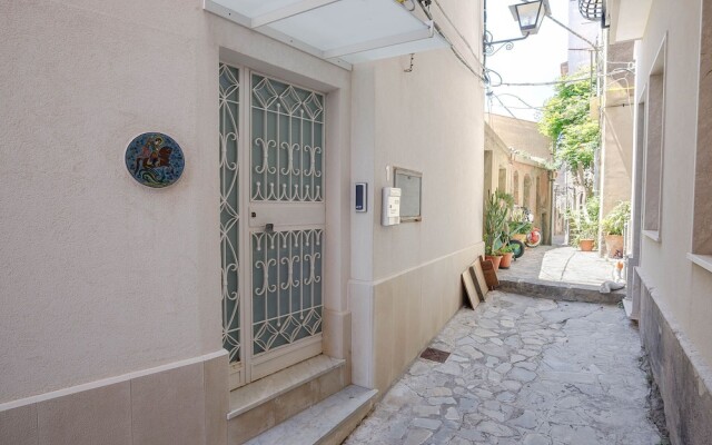 Spectacular Holiday Home in Castelmola With Terrace