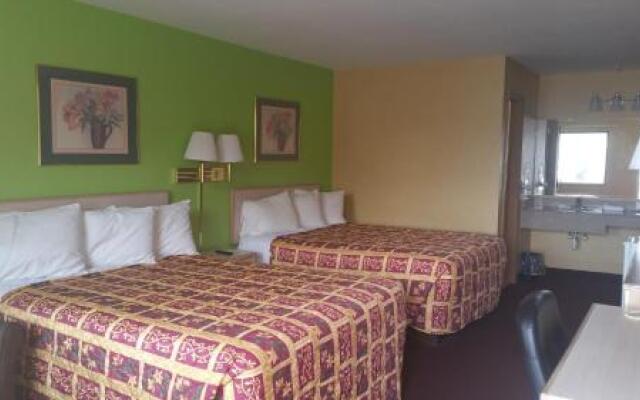 Economy Inn & Suites