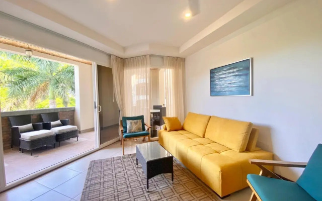 Upscale 2bdr with Jacuzzi - Beach - Fast wifi - Gym