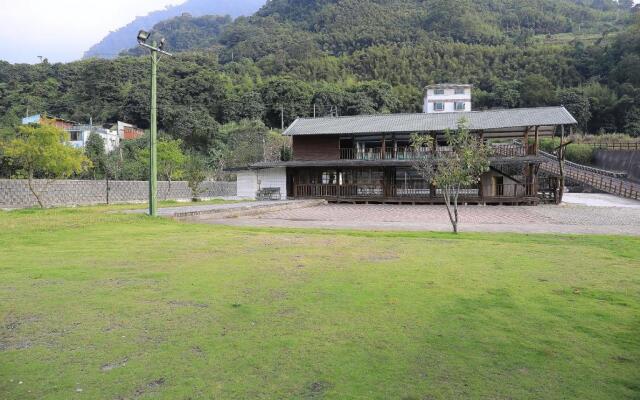 Yotai Spring Guest House
