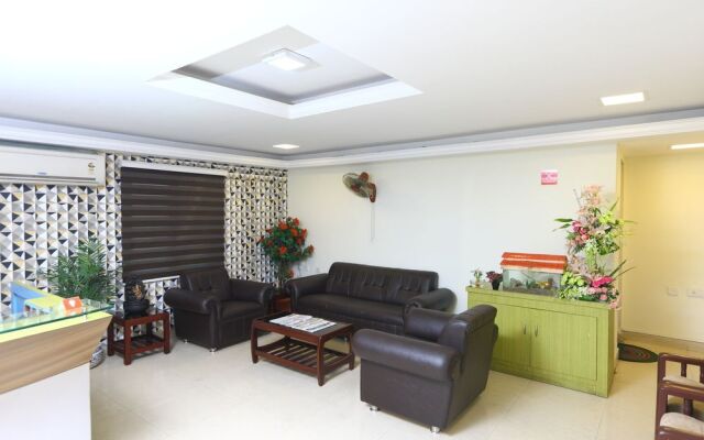OYO Flagship 475 Audi Nivas, North Usman Road