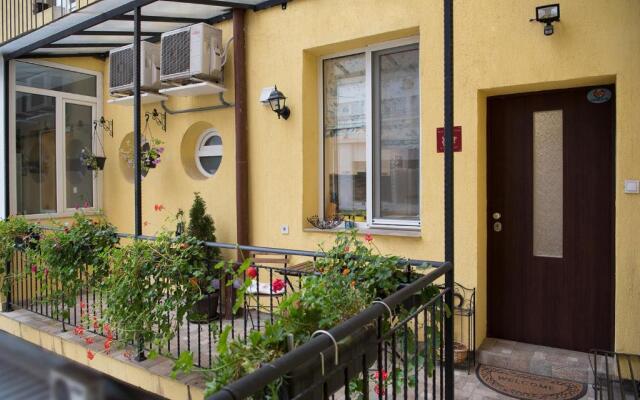 The North Tower Apartment