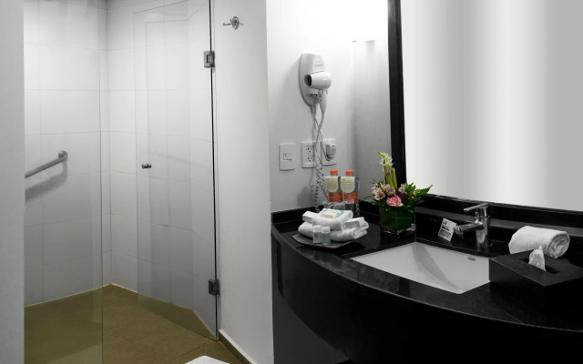 Holiday Inn Express Toluca Galerias Metepec by IHG