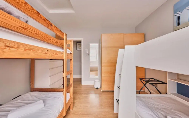 Dunluce Park - Portrush by the Sea