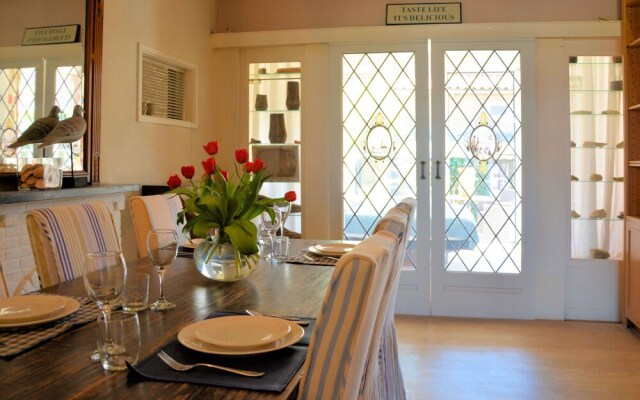 Authentic Jutters House