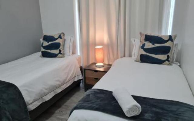 Point Village Accommodation - Santos 23