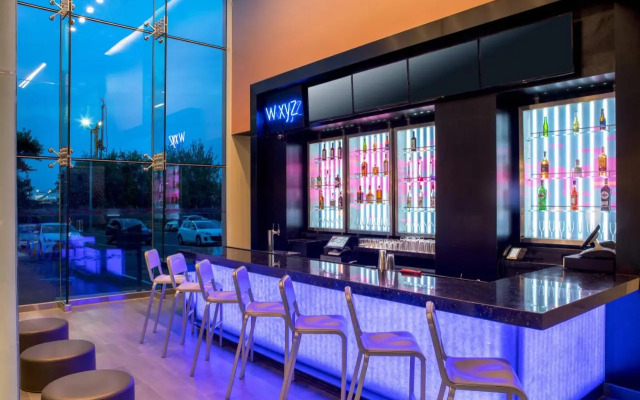 Aloft New York LaGuardia Airport