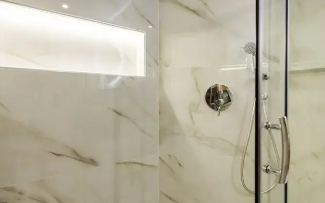 Aigli Seafront Loft-Bespoke Design Gem