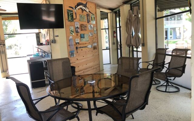 Weeki River Lodge Star5vacations