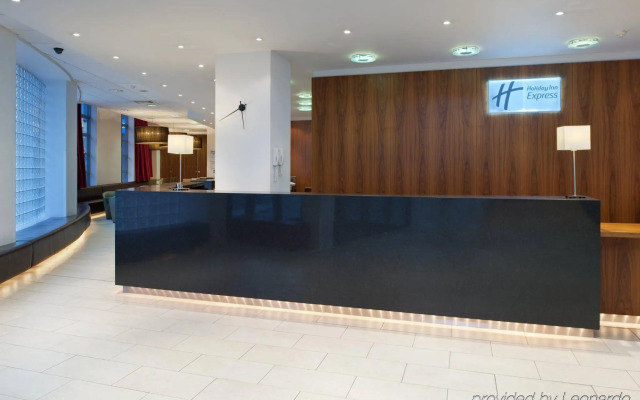 Holiday Inn Express London City by IHG