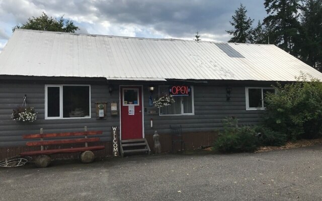 Overlook Inn & Cabins