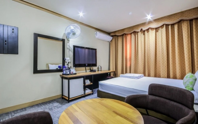 Gimhae Den Bastar Theme Kids Hotel