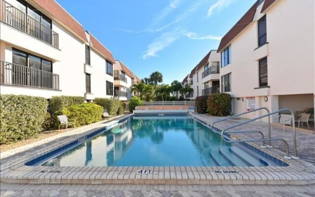 Waters Edge 205S 1 Bedroom Condo