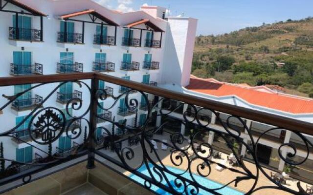 Hotel Majams Resort