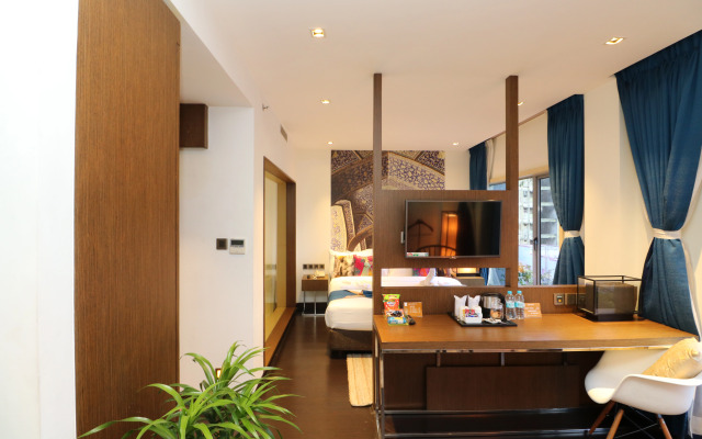 Hotel Gallery 67