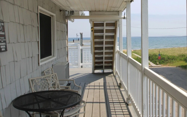 Sea Cliff House Motel