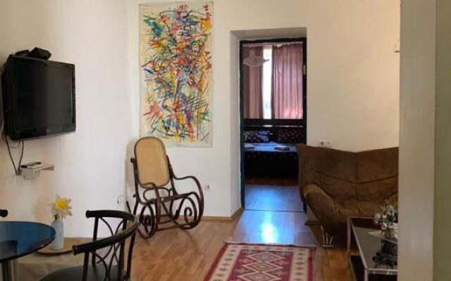 Old Tbilisi Art home