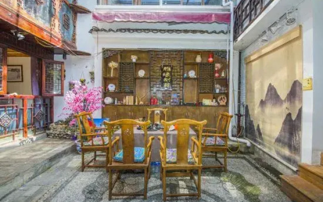 Yayuan Bieyuan Hostel