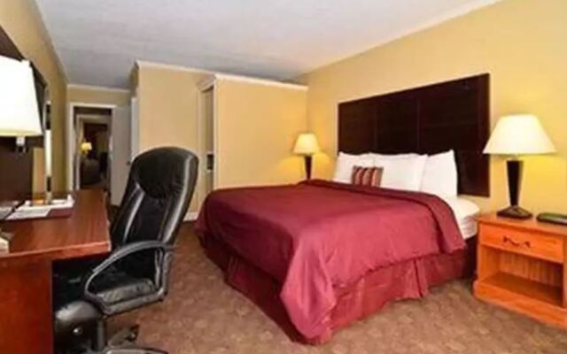 Ramada by Wyndham Texarkana