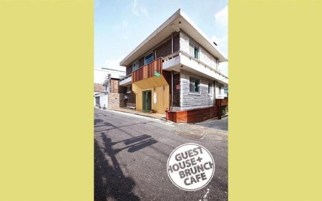 Hide & Seek Guesthouse