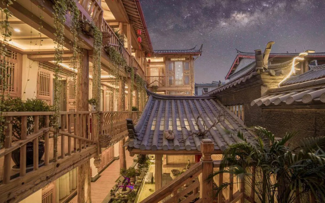 Love Inn Old Town Lijiang