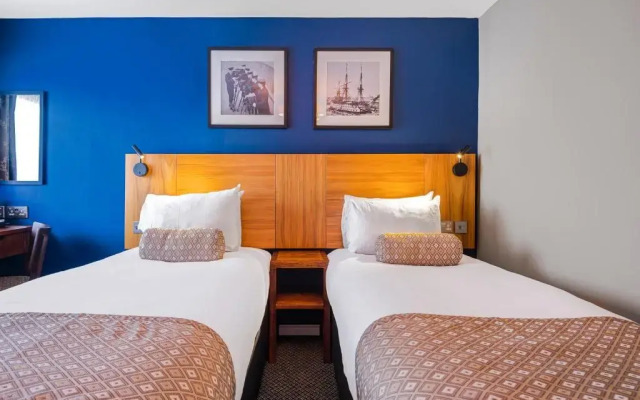 Red Lion Hotel