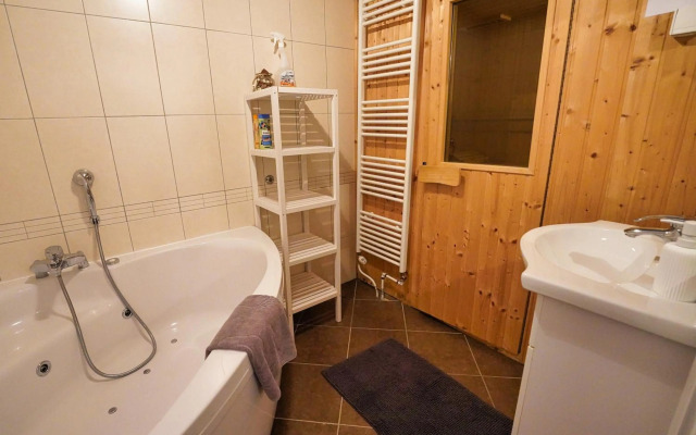 Apartment Mojstrovka