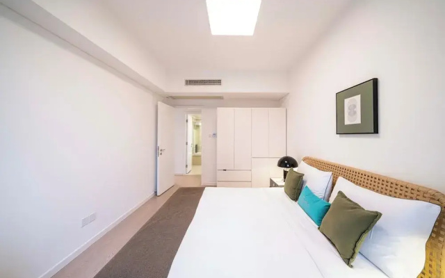 Tyms  1BR APT Hongqiao Yucui Garden